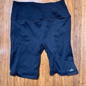 Alp yoga shorts